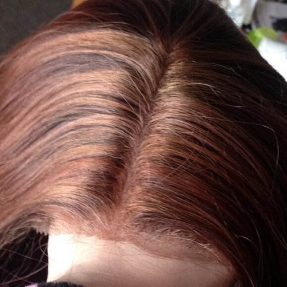 Invisible knots - Reddish Brown Tiny Knots Synthetic Wig - Picture 4 of 8